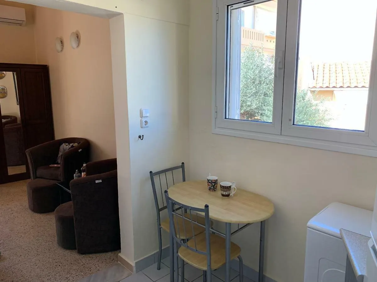 Cozy One-Bedroom Apartment In Halepa, Chania Χανιά